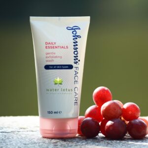 JOHNSONS FACE CARE
